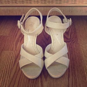 NWOT White Snake Embossed Wedges